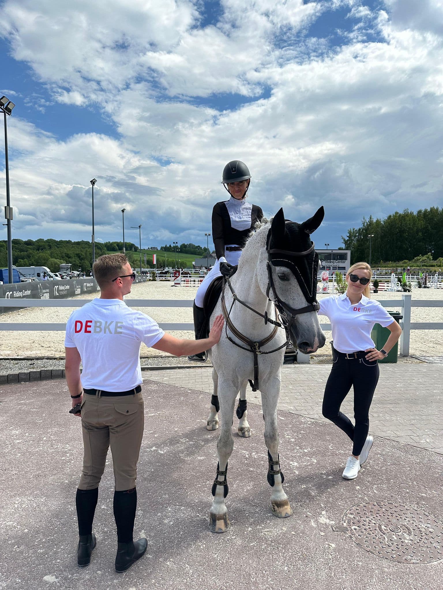DEBKE wspiera sport